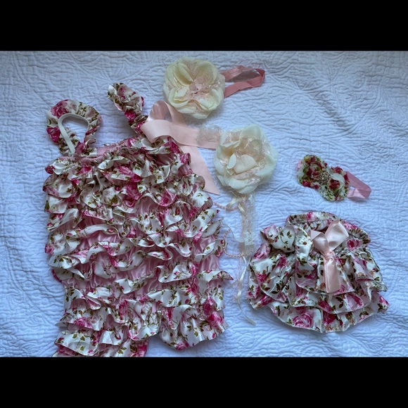 5 Piece “Big & Lil Sis” Romper & Bloomer Set - Picture 6 of 6